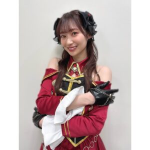 Nanami Yamashita Instagram - ⁡
『THE IDOLM@STER CINDERELLA GIRLS UNIT LIVE TOUR ConnecTrip! 』山形公演💫
ありがとうございました❣️
⁡
起きてもまだ気持ちは山形にいるような、そんな今日を過ごしてます🧚🏻‍♀️꙳⋆
⁡
「心と心をコネクトリップ」にぴったりな
やまぎん県民ホールで、ぎゅっと近くでプロデューサーちゃん達と会えたことが最高でした🌈🪄
大きく見える応援グッズたち、唯のを見つけるとさらに笑顔になっちゃうね😚♡🧡
⁡
⁡
そしてルビーカウンテスとして皆さんの前に立てたこと、1番嬉しかったです💎✨✨✨
とてももどかった夏、二ノ宮ゆいちゃんとまきまきに沢山助けてもらった分の絆と感謝を込めて
「Night Time Wander」披露となりました！
ほっとしました、待っててくれたかな、本当にありがとうございました♪🩷
⁡
サニードロップとRadio Happyも楽しかったです💐⭐︎
Radio Happyを歌ったのは2019年ぶり！！！
時間経つの早ー！っていうのと久しぶりにステージで歌うソロ曲にどきどきしていたけど、
声援届き唯らしくとても楽しめました♡🌈
⁡
⁡
最後の写真、みんなの優しい雰囲気がそのままでてて大好き📷💘
裏でもわいわい楽しめました⭐︎
⁡
2/5(月)のデレラジ⭐︎でも山形公演について話しますので、ぜひ聞いてね🧡
⁡
またプロデューサーちゃんと会える日を楽しみにしてます！！！
山形の皆さん、県外からはるばる来てくださった皆さん、配信の皆さん
全員ラブ!ありがとうございました〜𓆸✨✨✨
⁡
山形Thank you~❣️❣️❣️
⁡
#cg_UNITTOUR