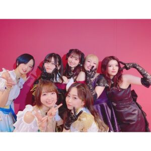 Nanami Yamashita Instagram - ⁡
『THE IDOLM@STER CINDERELLA GIRLS UNIT LIVE TOUR ConnecTrip! 』山形公演💫
ありがとうございました❣️
⁡
起きてもまだ気持ちは山形にいるような、そんな今日を過ごしてます🧚🏻‍♀️꙳⋆
⁡
「心と心をコネクトリップ」にぴったりな
やまぎん県民ホールで、ぎゅっと近くでプロデューサーちゃん達と会えたことが最高でした🌈🪄
大きく見える応援グッズたち、唯のを見つけるとさらに笑顔になっちゃうね😚♡🧡
⁡
⁡
そしてルビーカウンテスとして皆さんの前に立てたこと、1番嬉しかったです💎✨✨✨
とてももどかった夏、二ノ宮ゆいちゃんとまきまきに沢山助けてもらった分の絆と感謝を込めて
「Night Time Wander」披露となりました！
ほっとしました、待っててくれたかな、本当にありがとうございました♪🩷
⁡
サニードロップとRadio Happyも楽しかったです💐⭐︎
Radio Happyを歌ったのは2019年ぶり！！！
時間経つの早ー！っていうのと久しぶりにステージで歌うソロ曲にどきどきしていたけど、
声援届き唯らしくとても楽しめました♡🌈
⁡
⁡
最後の写真、みんなの優しい雰囲気がそのままでてて大好き📷💘
裏でもわいわい楽しめました⭐︎
⁡
2/5(月)のデレラジ⭐︎でも山形公演について話しますので、ぜひ聞いてね🧡
⁡
またプロデューサーちゃんと会える日を楽しみにしてます！！！
山形の皆さん、県外からはるばる来てくださった皆さん、配信の皆さん
全員ラブ!ありがとうございました〜𓆸✨✨✨
⁡
山形Thank you~❣️❣️❣️
⁡
#cg_UNITTOUR
