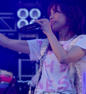 Nanase Aikawa Instagram - 『NAON NO YAON2024』
今年も参戦させて頂きました🎸🎤
SHOW-YAの皆さんがこのように、女性musicianを縦横問わず一緒になれる場所を作ってくれて、私たち後輩はとても幸せです🥰ありがとうございます🥰

音楽とは人と人を繋ぐ、出会いの場を与えてくれる😊
そしてそれは絆となって歴史になる！！

来年の野音も楽しみだ🥰🥰

#naonnoyaon2024