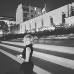 Nancy Brilli Instagram – Ieri sera una festa bellissima, per celebrare i 50 anni di carriera di #chiaraboni . Ci sono donne a cui tutto questo, il poter avere una carriera, la bellezza, la gioia di scegliere,è negato. Noi siamo fortunate. Ma non ci mortificheremo, lo faremo anche per loro. È un diritto di tutte noi. E tante, come me, a loro ci pensano e fanno quel che possono. Voi avete in programma qualcosa? @pangeaonlus @_chiara_boni_ @chiarabonilapetiterobe @bagnimisteriosi #donneforti