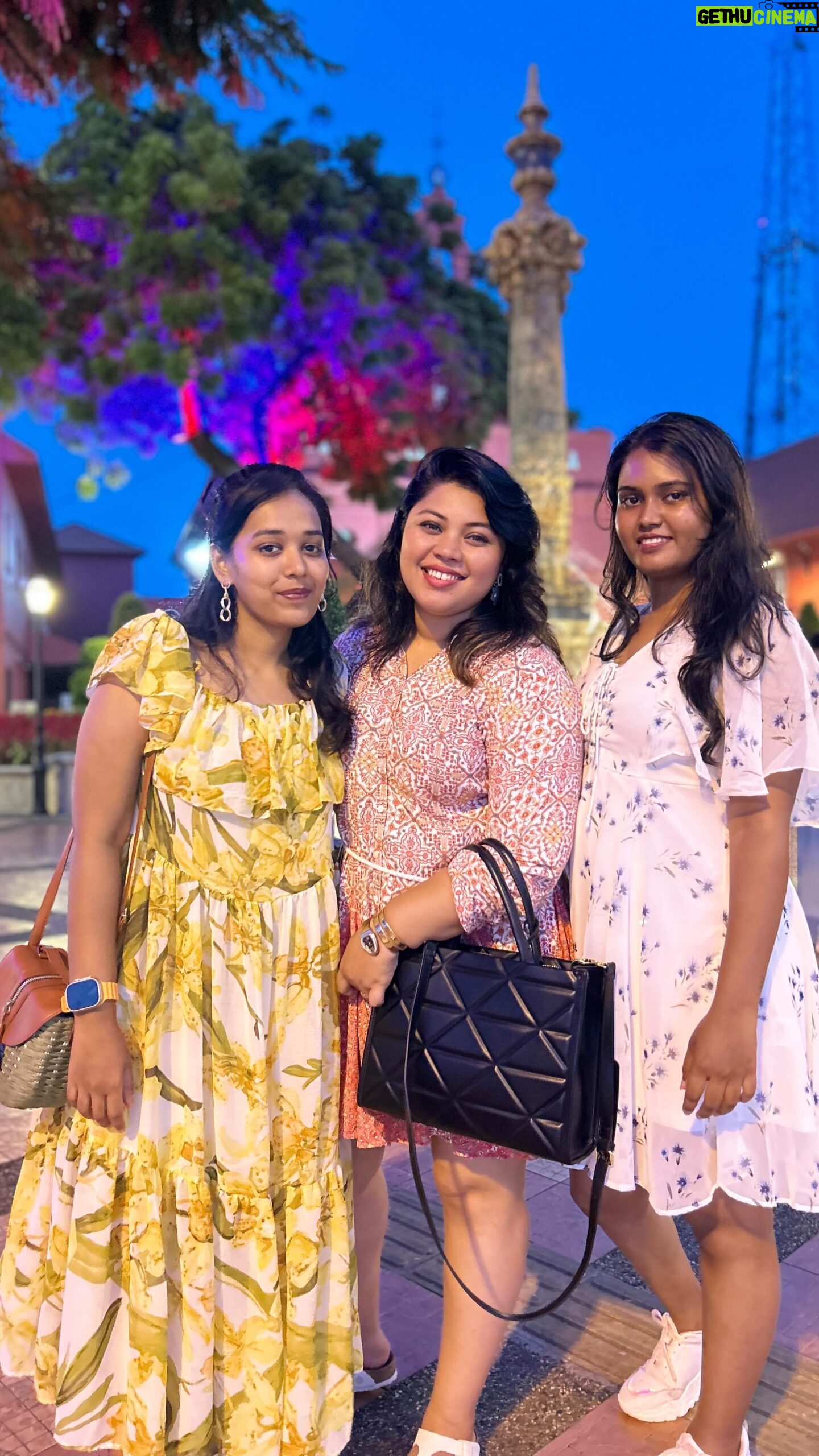 Nancy Jennifer Instagram - Fun max trip with these cuties.. @alice_catherina @roobigaa_027 #trip #malaysia #reels #transitionreels #travelreels