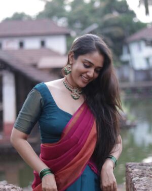Nandana Rajan Instagram - ✨✨
.
.
.
@shila_jewelry_store 
@amal_ranjan