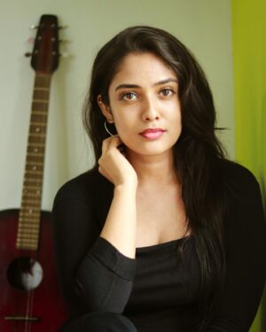 Nandana Rajan Instagram - 🖤🎸

PC: @amal_ranjan