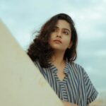Nandhini Madesh Instagram - Baggy shirt from @iymbulan 📸 @snipershotphotography #ivalnandhini #ival #nandhini #portraitphotography #photography #photooftheday #photoshoot