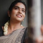 Nandhini Madesh Instagram – Captured by @wordless.emotion 
Makeover by @pearlglitz_makeover 

#ivalnandhini #ival #nandhini #portrait #photooftheday #classic #train #portraitphotography #vintage