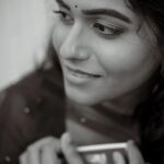 Nandhini Madesh Instagram - தங்க தாமரை மகளே🪷 @ivalnandhini MUA @noormakeup_mehndi Outfit @_gina_couture . . . . #photooftheday #picoftheday #photographerlife #picoftheday #portraitphotography #streetstyle #streetphotography #traditional #blacksheep #youtuber #ivalnandhini #fashionshoot #vibes #vintagestyle #instagood #indianwear #instadaily #likeforlikes #potraitshoot