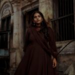 Nandhini Madesh Instagram - தங்க தாமரை மகளே🪷 @ivalnandhini MUA @noormakeup_mehndi Outfit @_gina_couture . . . . #photooftheday #picoftheday #photographerlife #picoftheday #portraitphotography #streetstyle #streetphotography #traditional #blacksheep #youtuber #ivalnandhini #fashionshoot #vibes #vintagestyle #instagood #indianwear #instadaily #likeforlikes #potraitshoot