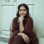Nandhini Madesh Instagram - தங்க தாமரை மகளே🪷 @ivalnandhini MUA @noormakeup_mehndi Outfit @_gina_couture . . . . #photooftheday #picoftheday #photographerlife #picoftheday #portraitphotography #streetstyle #streetphotography #traditional #blacksheep #youtuber #ivalnandhini #fashionshoot #vibes #vintagestyle #instagood #indianwear #instadaily #likeforlikes #potraitshoot