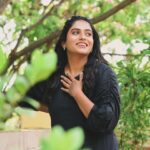 Nandhini Madesh Instagram - For #DeAr press meet 🤍 📷 @rkpreetham_photography Makeup @pearlglitz_makeover Dress @iymbulan