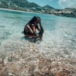 Nani Trinidade Instagram - Évite de te concentrer sur ce que tu ne peux pas faire. Concentre-toi plutôt sur ce que tu peux faire et accomplir sans attendre l'approbation et la reconnaissance des autres. 🤚🏽