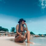 Nani Trinidade Instagram - Prendre soin de soi est une forme d'amour-propre. Fais quelque chose pour toi aujourd'hui, que ce soit grand ou petit. Tu le mérites !! #amourdesoi #confianceensoi