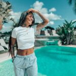 Nani Trinidade Instagram – Voilà 30 ans , et je remercie le seigneur de m’avoir montré les personnes importantes. La quantité de ceux qui vous entoure ne défini rien mais la qualité OUI. Alors apprenez à accepter que les amis ne reste pas pour toujours dans vos vies. #30ans #birthday #surprise @casa_lusitanaa