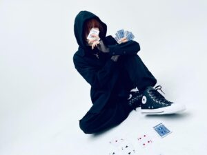 Nano Instagram - Shot the music video for my new song "Do or Die"
And I think it's to die for.
Look forward to it!

🎥8時間のMV撮影無事終わった。
完成、楽しみにしててね🃏