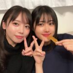 Nanoka Hara Instagram – 泥濘の食卓第5話今夜！

遂に…ちふゆ、狂気の大暴走劇が始まります。

お見逃し無くっ！！😈

写真は、深愛さんとプライベートで遊んだ時の！！

手に持っているのは干し芋です。笑
ピースも交差してて良い写真！