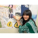 Nanoka Hara Instagram - ｢すずめの戸締まり｣ Blu-ray＆DVD本日発売です。 驚異の12時間越え！見応えたっぷりの特典でとっても面白かった🐱 そして、すずめたちの”戸締まりの旅”が作中で描かれたのと同じ、9月25日から9月29日ま行われる、おかえり上映も是非。 上映される本編は、未使用だった“草太からすずめへの「ただいま」の音声”がラストシーンに追加された特別バージョンですっ！ よろしくお願いします🚪🗝