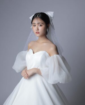 Nanoka Hara Instagram - 6月号PLACOLE＆DRESSYさんの表紙モデルを務めさせていただきました。
初ウエディングドレス！
可愛いドレスばかりで幸せな撮影でした︎☺︎
