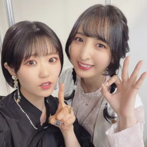 Nao Toyama Instagram - 今日は、

毎年恒例となった春のアニメの祭典

"Anime Japan 2023" でした🌸

ステージ上でも、舞台裏でも、
たくさんの方に会えるので毎年楽しみなイベントです……！

今までに出逢えた作品やキャラクター、スタッフの方々に感謝の気持ちを持って、
今日も楽しくステージに立たせていただくことができました。
明日も精一杯頑張ります！！

あやねること佐倉綾音ちゃんと！📷️

「やはり俺の青春ラブコメは間違っている。」10周年おめでとう！！

ふたりで10を作っています！✨
（２枚目は失敗😢（笑））