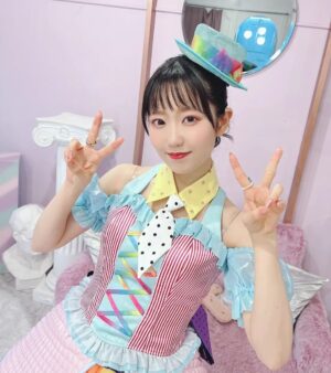 Nao Toyama Instagram - 今週水曜日に、

私のツアーBlu-rayが発売になります！！！✨✨

それにあわせて色々な企画を開催中です！！

・アニメイト池袋さんでの衣装展
（グッズ販売やここだけのスタンプも押せちゃいます）

・西武新宿駅ユニカビジョンでのライブ放映（22分も！）

・アニメイトでご購入の方にオリジナルレシートプレゼント

私のライブに触れたことのない方にも、
この円盤を通してカラフルな遊園地を感じていただけたらとっても嬉しいです！！

フラゲの方は明日、ですね……！

どうぞよろしくお願いします😌💟