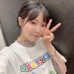 Nao Toyama Instagram - いえい！ 最近、髪結べるくらい伸びてきました！！😄 でもこのあと実は……また髪切っちゃったので、今はまた短くなりました（笑） そんな写真はまた今度💡 さて、このあと19:30に！ 重大発表があります……！！！ 池袋のハレザビジョンで何かが起こる……✨ お時間ある方はぜひお集まりください🎉