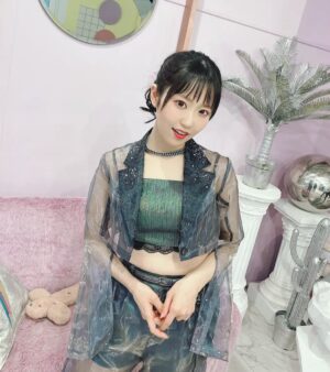 Nao Toyama Instagram - 今週水曜日に、

私のツアーBlu-rayが発売になります！！！✨✨

それにあわせて色々な企画を開催中です！！

・アニメイト池袋さんでの衣装展
（グッズ販売やここだけのスタンプも押せちゃいます）

・西武新宿駅ユニカビジョンでのライブ放映（22分も！）

・アニメイトでご購入の方にオリジナルレシートプレゼント

私のライブに触れたことのない方にも、
この円盤を通してカラフルな遊園地を感じていただけたらとっても嬉しいです！！

フラゲの方は明日、ですね……！

どうぞよろしくお願いします😌💟