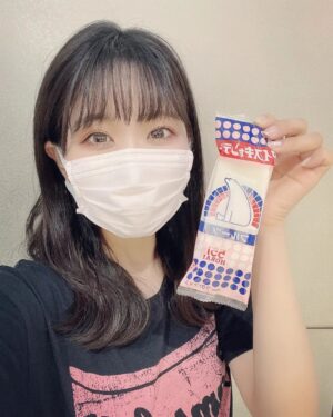 Nao Toyama Instagram - グラブルEXTRAフェス！

久々の大阪に行ってきました🙆

トークステージでも話題に出た、

・551のアイスキャンディー
・新幹線のスジャータのアイス

さっそくゲットして食べながら帰りました（笑）

１日に２個もアイス食べるなんて、
とても贅沢だ……✨✨！

短い滞在でしたけど、
楽しいことがたくさんありました！！

大阪ありがとう～～🍀
またいきます！😌