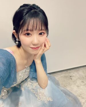 Nao Toyama Instagram - 今日は大晦日！❄️

2023年も素敵な出来事に恵まれました。

お芝居や、歌や、おしゃべりや、
さまざまな形で皆さんと素敵な時間を共有することができて嬉しく思います！

少しでも皆さんの日々が明るく楽しいものになっていたら幸いです🌸

まだまだやりたいことの尽きぬ毎日です。
これからも精進して参ります！

今年も一年
本当にありがとうございました！！

皆さんも心と身体を休めて、
素敵な年末年始のお休みになりますように🌷