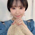 Nao Toyama Instagram - あれれ？ 夏終わっちゃう……？？ 今のうちに夏っぽい写真……！📷️ （声優グランプリさん９月号のときのオフショットです🌺） 今年はほんとに暑かったので、 名残惜しい気持ちと、ちょっとだけホッとする気持ち……！ 最近、夜は少し涼しくて過ごしやすくなってきましたよね！ 季節の変わり目、体調には気をつけてね🍀