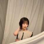 Nao Toyama Instagram - ちょっとお久しぶりです！ すっかり暑くなってきましたが皆さん元気に過ごされていますか？？ 私もエアコンを優しい温度でつけながら、体調に気を付けて日々がんばっています💡 本日発売のananさんに、 ワルキューレとしてのインタビューを掲載していただいているのでよかったら✅してみてくださいねっ！ 衣装の袖のヒモと大きなイヤリングが個性的で素敵でした……✨✨