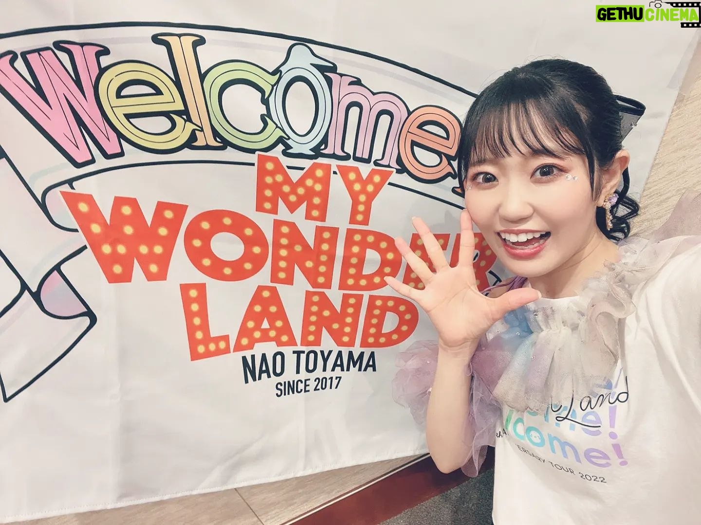 Nao Toyama Instagram - みなさーん! 月は見られましたか😌🌕️? ちょっとずつ寒くなってきたので、身体が冷えないようにお過ごしくださいね🍵 無事にツアーも終わって、 私もふわああっとリラックスしながら、 日々のお仕事も邁進しております……! 皆様、応援ありがとうございました!!! 見逃し配信が木曜日までなので、 おやすみ前によかったら観てみてくださいね! https://eplus.jp/sf/detail/2365180001?P6=001&P1=0402&P59=1 明日もがんばろ~🍀