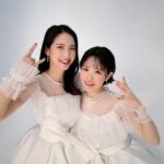 Nao Toyama Instagram - おはようございます～🌸 リスアニさんより、 「『マクロスΔ』ワルキューレ音楽大全」 本日発売です！ 撮りおろし写真は、 ファイナルツアーの白衣裳で💐 相方ののぞみると写真撮れました📷️✨ ワルキューレの音楽を好きな方は、 きっと知りたいことがたくさん書かれてるはず……！ 私も早く、早く読みたい…… 皆様もぜひ！