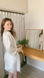Actress Naomi Lorraine Frank HD Instagram Photos and Wallpapers May 2023