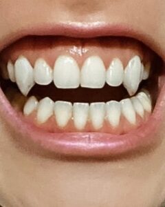Naomi J. Ogawa Instagram - I’ll show you my fangs 🦷 #wednesday #netflix