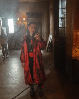Naomi J. Ogawa Instagram - Who’s that spying on me in the back? 

#wednesday #netflix #netflixoriginal