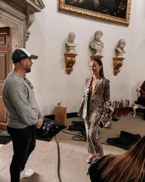 Naomi J. Ogawa Instagram - Behind the scenes 🎬  of the @britishvogue  X @roberto_cavalli shoot 🩵