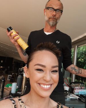 Naomi J. Ogawa Instagram - Behind the scenes 🎬  of the @britishvogue  X @roberto_cavalli shoot 🩵