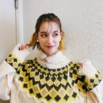 Naomi Trauden Instagram - きいろちゃん🌼💛 もうセーターの季節だねぇ。 ニット大好き〜 ちなみに衣替えは終わりました。
