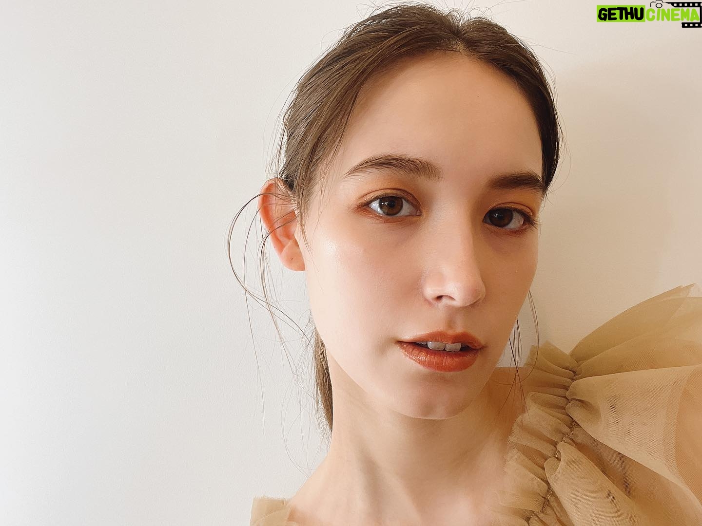 Naomi Trauden Instagram - いつだかの、お写真。眠そうに見えるんだけど、眠かったのかなぁ?
