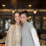 Naomi Trauden Instagram - cancam撮影のオフショット♡ ポーとの撮影はいつも最高に楽しい🤪 遊びすぎて、みんなにほら！撮るよ！って言われちゃう😂 cancam11月号、みんな見てね〜