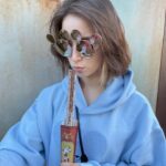 Naomi Trauden Instagram - この間、友達と3人でディズニーへ🏰🤍 レイジングスピリッツはシングルライダーで行ったんだけど、お隣になった素敵なおばあちゃまが終わったあとに、「お世話様でした」とおっしゃって気持ちが温かくなった☺︎ 私もたまたまお隣になった方に一言声をかけられる人になろう。