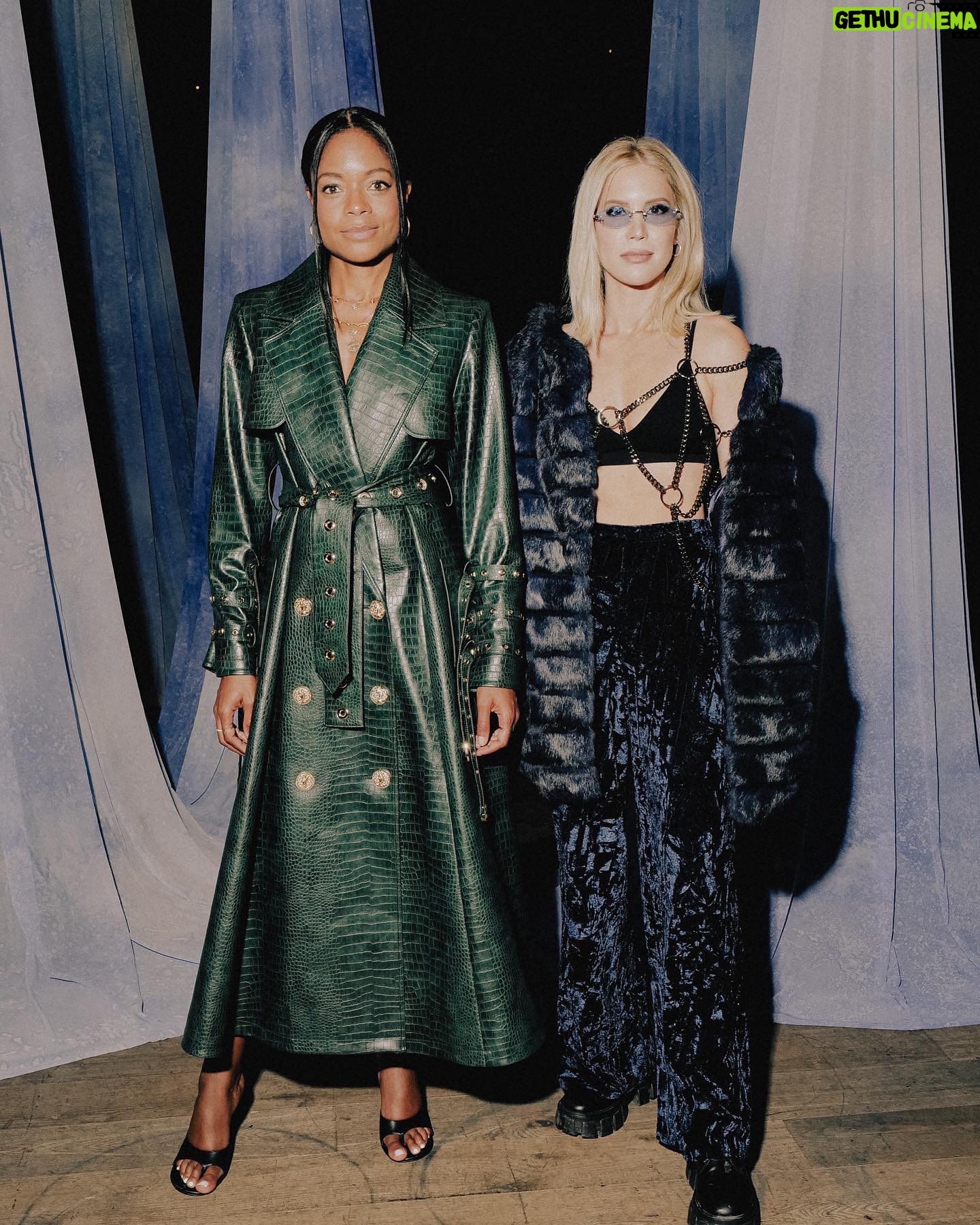 Naomie Harris Instagram - Huge congratulations @mithridate.official on a fantastic new collection!! Honoured to be invited. ππΎππΎππΎππΎ