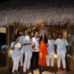 Naomie Harris Instagram - A heartfelt thank you to each and every member of staff at @huvafenfushi_maldives with an extra special thank you to the manager Noel. You all went above and beyond to make my stay, and that of my family so incredibly special. The level of consideration and care you put into every aspect of our stay was unparalleled, and all the extra special touches like Santa making an appearance on his jet ski, and then showing up during our under water spa experience, were just magical. Staying at @huvafenfushi_maldives was literally a once in a lifetime experience and I’ve never experienced service with more attention and kindness in my life. Thank you from the bottom of my heart, and thank you @beyondtalentglobal and @rove_pr for organising our stay! Sending you all so much love ❤️