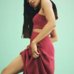 Naomie Harris Instagram - It's here! For the past year we’ve been working in secret with our forever muse @naomieharris to design a limited edition red-carpet inspired collection and we are finally ready to share it with the world 🌍 ⁠ Sustainably-crafted in London, these statement pieces are full of all sorts of dreamy details and rich colours. ​⁠ ⁠ You can now shop the collection on OMNES.com.⁠ ⁠ #MyOMNES #OMNESxNaomie
