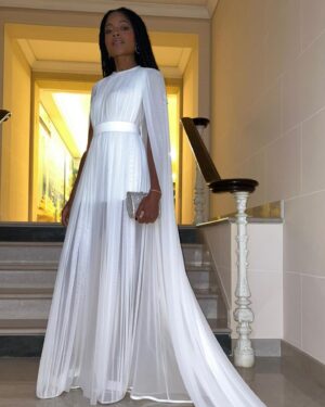 Naomie Harris Instagram - #cannes @redseafilm celebrating women in film wearing Jewellery @messikajewelry
Dress @palmerharding
Bag @judithleiberny styled by @toniblaze tailoring @barbarathetailor_w1 makeup @kennethsohmakeup Hair @peterluxhair  #noplacemoreglamarousthancannes !! ❤️