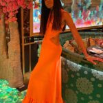 Naomie Harris Instagram - Dress designed by me!!! During lockdown I restarted a long held passion of mine… designing clothes. It’s such a joy to have one of my lockdown designs made, and to have a chance to wear it last night. #soproud 😁