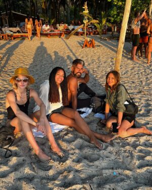 Naomie Harris Instagram - #CostaRicadays 🥰