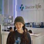 Napassanan Sirindasuphasiri Instagram - กลับมาจัด treatment กับที่เดิม เพิ่มเติมคือเสริม NAD ไปด้วยเลยสิคะ ดูแลดีคุณหมอน่ารักต้องที่นี่เลยยย @doctorlifeclinic 💕