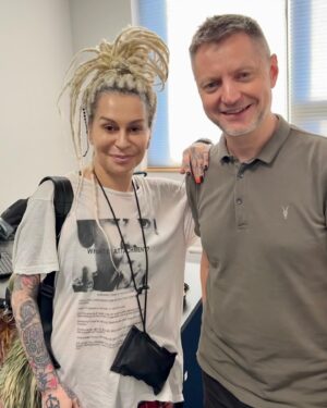Nargiz Zakirova Instagram - My pleasure to meet  @pivo_varov 🗽

#newyork #usa #people #respect #nargiz #nargizzakirova #meetings #peace