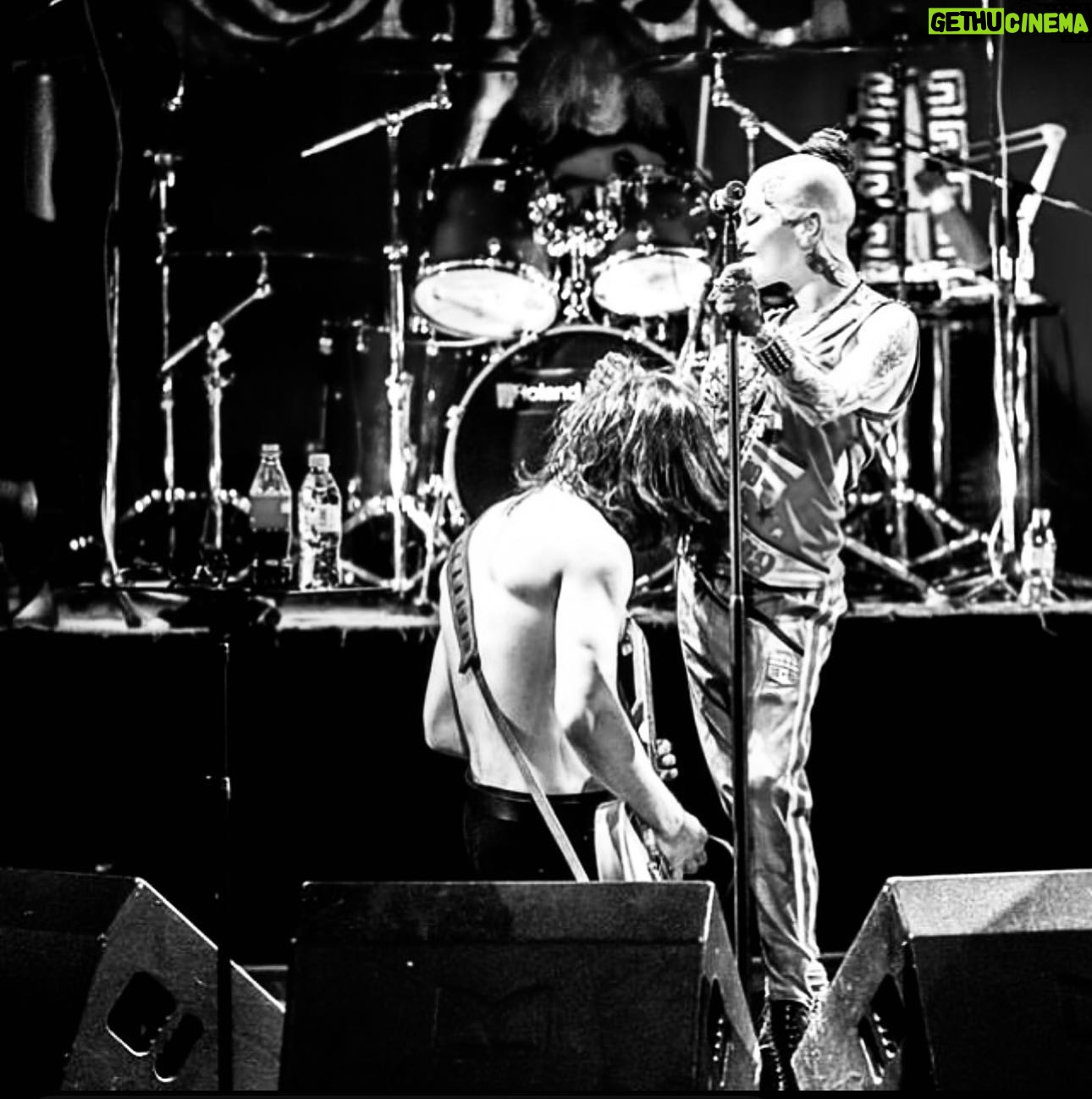 Nargiz Zakirova Instagram - No ! No! No! I refuse to believe… @kolchin_serge Please tell me that it was a terrible mistake and you’re alive ! My heart is bleeding… I can’t function… my heart is broken . Oh my god ! It hurts so fucking much …