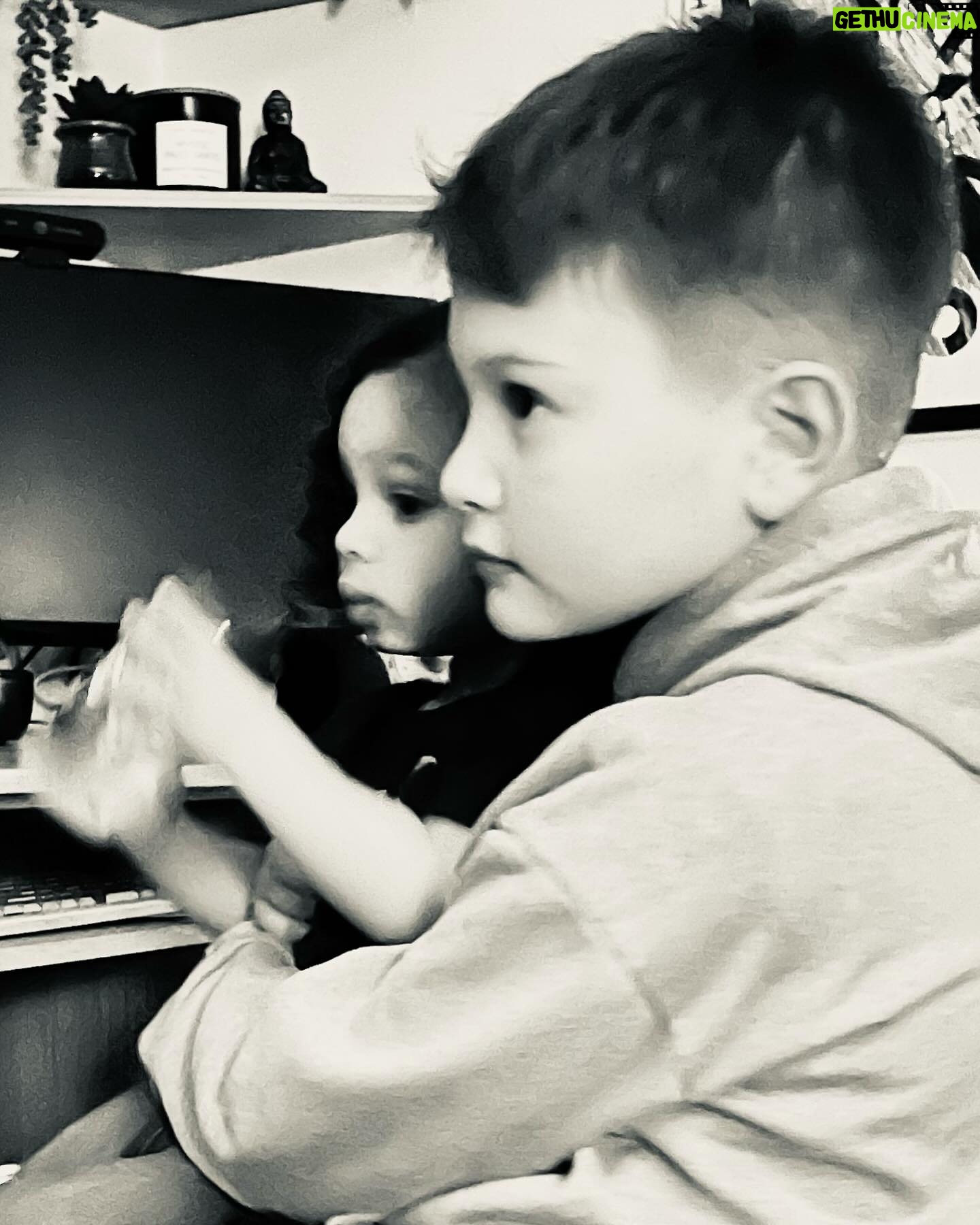 Nargiz Zakirova Instagram - My World #grandkids #grandsons #boys #noah #levi #home #usa #newyork #family #🇺🇸