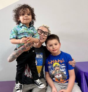 Nargiz Zakirova Instagram - Grandma’s Boys ♥️ 

#grandsons #levi #noah #boys #family #kids #home #mom #newyork #usa🇺🇸 #myeverything #love #happiness #joy #proud #nargiz #nargizzakirova #grandmanargiz #homeland
